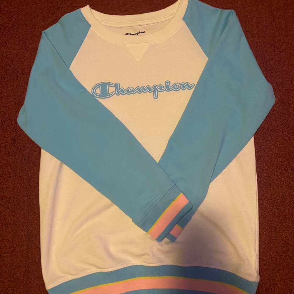 Girls Champion Sweatshirt. Worn once very good condition